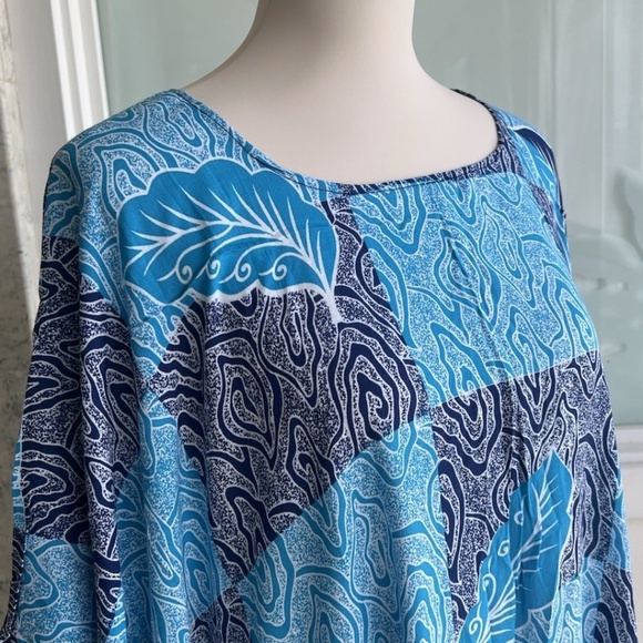 0006/ Light And Dark Blue Poncho With Fringed - Picture 5 of 7